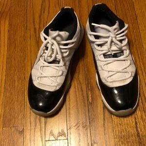 Jordan 11 Concord Low